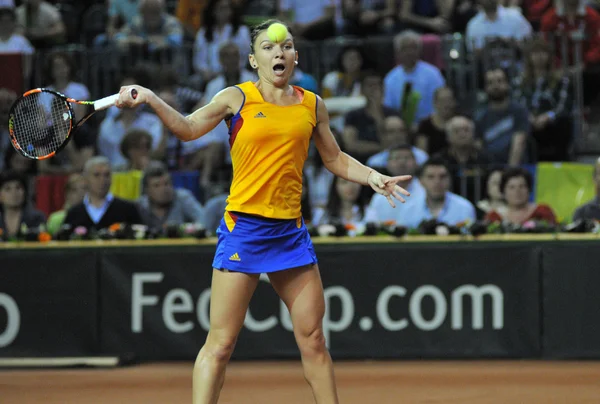 Kvinnlig tennisspelare Simona Halep under en match — Stockfoto
