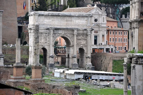 Archeologické vykopávky v římské fórum, Řím, Itálie — Stock fotografie