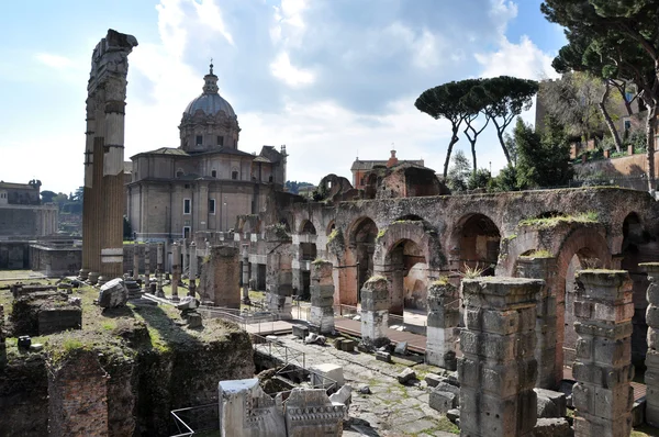 考古发掘中罗马论坛，罗马，意大利 — 图库照片
