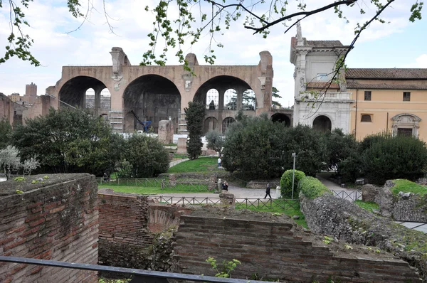 Arkeologiska utgrävningar i Forum Romanum, Rom, Italien — Stockfoto