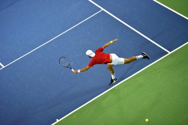 Tenisçi iş başında