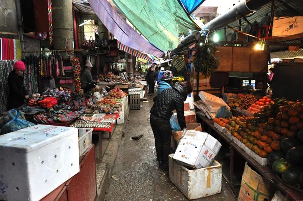 Obszarów wiejskich rynku azjatyckim w Sapa, Wietnam — Zdjęcie stockowe