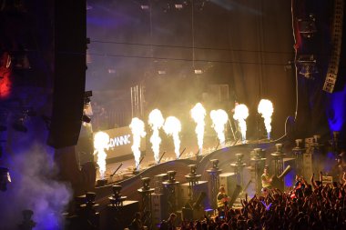 Yangın alev projeksiyon canlı konser