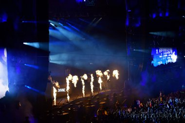 Yangın alev projeksiyon canlı konser