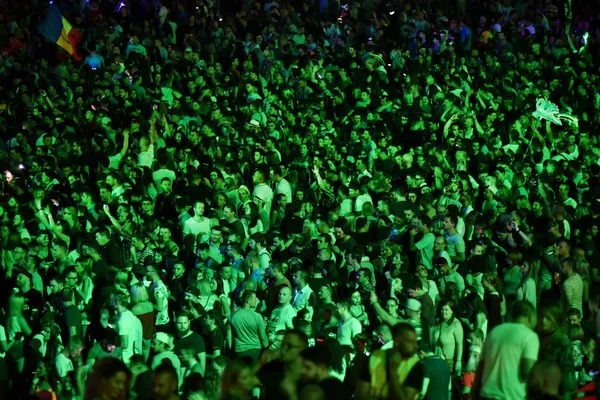 Folkmassa vid konsert — Stockfoto