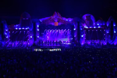 Kalabalık, binlerce insan Müzik Festivali