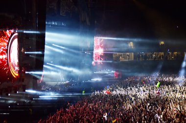 DJ Sahne Alanı'nda karıştırma Afrojack