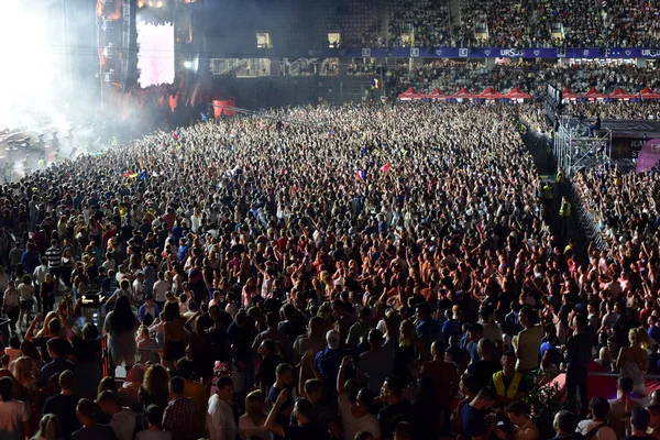 Crowd at concert — Stock Photo, Image