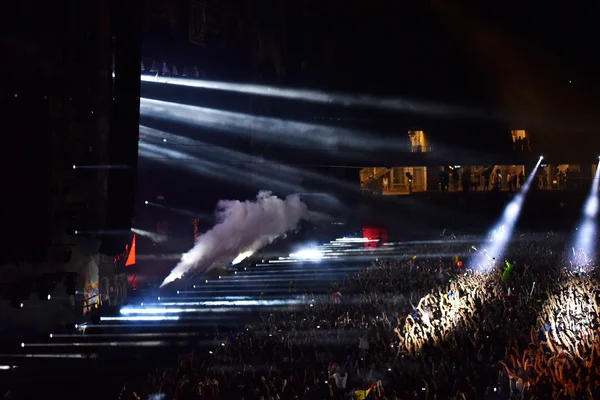 Dj Afrojack mistura no palco — Fotografia de Stock