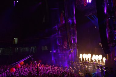 DJ Fedde Le Grand sahnede canlı performans