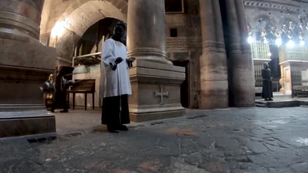 Иерусалим Израель Мая 2018 Года Монахи Туристы Принимающие Участие Крестном — стоковое видео
