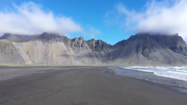 Légi Kilátás Vestrahorn Hegy Hofn Atlanti Óceán Stokksnes Félsziget Délkelet — Stock videók