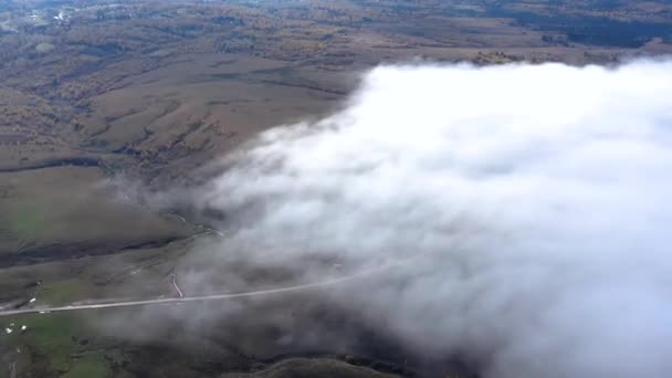 ドローンによる雲の上の空中高波 — ストック動画