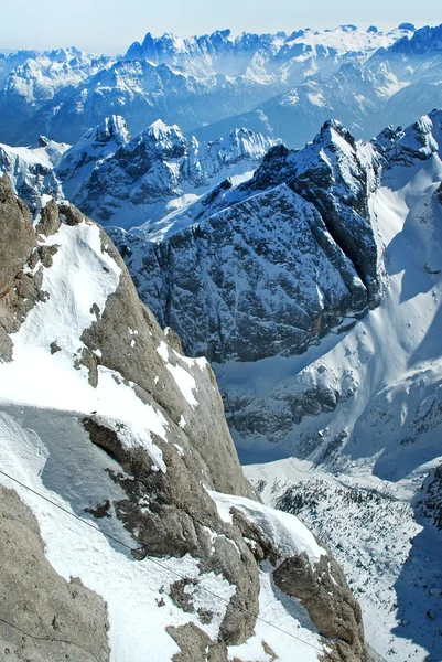 Comprensorio sciistico nelle Dolomiti — Foto Stock