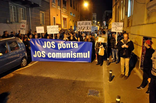 Romanya Başbakanı, Victor Ponta protesto insanlar — Stok fotoğraf