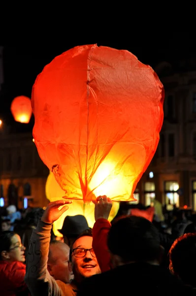 Rumen kralı Michael sıcak hava balonları ile adı gününde Selam — Stok fotoğraf