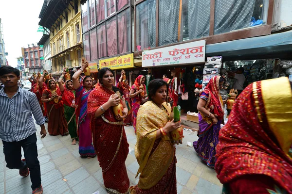 Hindu celebration on the streets of Kathmandu — Stock Photo, Image