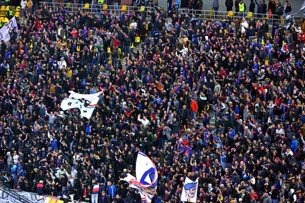 Stadium full with football fans — Stock Photo, Image