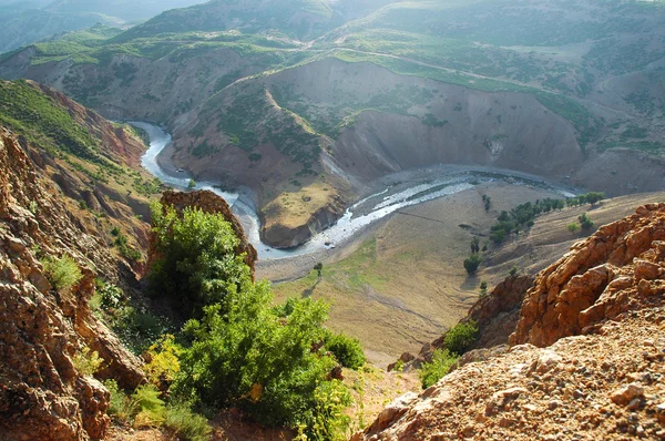 Paisaje de montaña en Kurdistán, Turquía — Foto de Stock