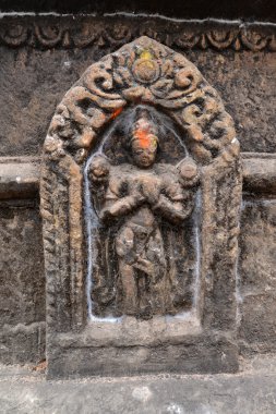 Buda Swayambhunath içinde taş heykelciği. Şimdi sonra yok 