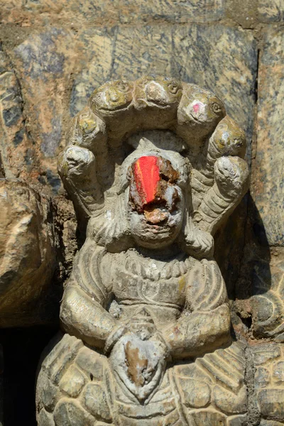 Rilievo in pietra, scultura di Shiva il distruttore in Pashupatinath , — Foto Stock