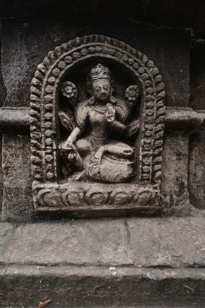 Estátua de pedra de Buda sentado em Swayambhunath. Agora destrói — Fotografia de Stock