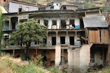 Bina bir bomba tarafından Dağlık Karabağ Savaşı sırasında isabet