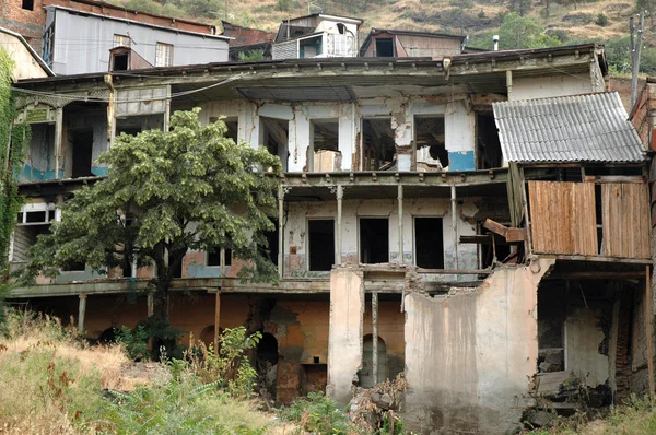 Bina bir bomba tarafından Dağlık Karabağ Savaşı sırasında isabet