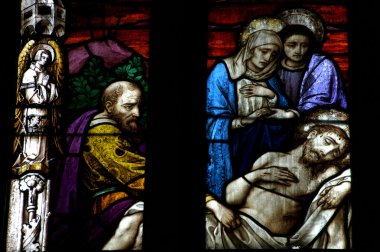 vitray pencere ayrıntı İncille sahne ile