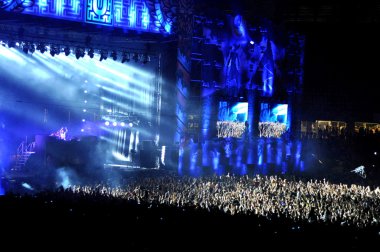 DJ Atb canlı konser gerçekleştirir