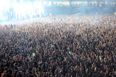 İnsanlar eğlenmek bir canlı konser
