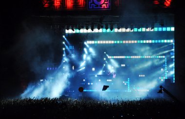 canlı konser
