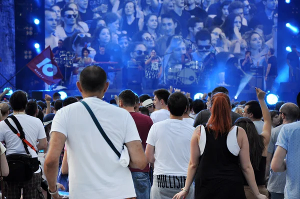 Canlı konser, parti insanlar