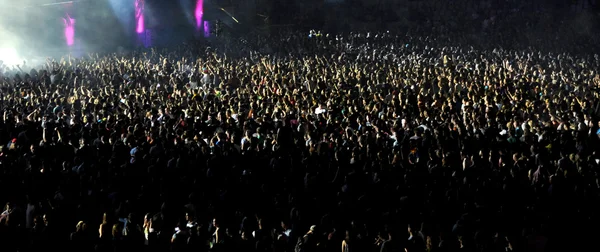 Multidão no concerto — Fotografia de Stock