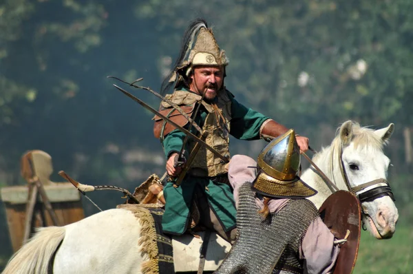 Dimostrazione equestre in costumi tradizionali — Foto Stock