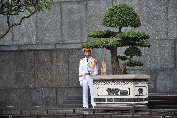 Ho Chi Minh mausoleum in Hanoi, Vietnam — Stock Photo, Image