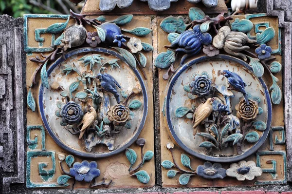 Architectural ceramic details on a temple — Stock Photo, Image