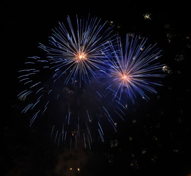 Yeni yıl arifesinde havai fişek gösterisi