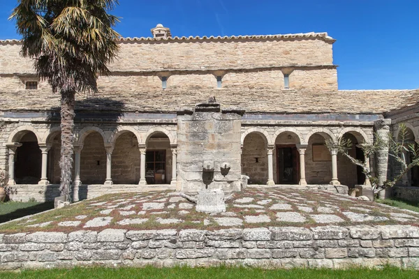 Chiostro della Cattedrale Roda de Isabena — Foto Stock