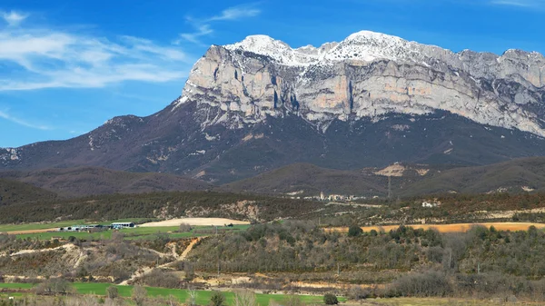Penya Montanyesa in the Pyrenees — Stock Photo, Image