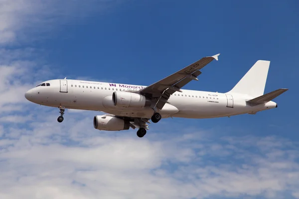 Monarch Airlines Smartlynx Airbus A320 — Foto de Stock