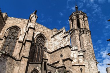 Apsis ve Barcelona katedral çan kulesi