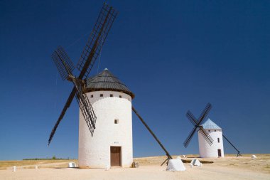 Campo de Criptana 'nın yel değirmenleri, Ciudad Real, İspanya.
