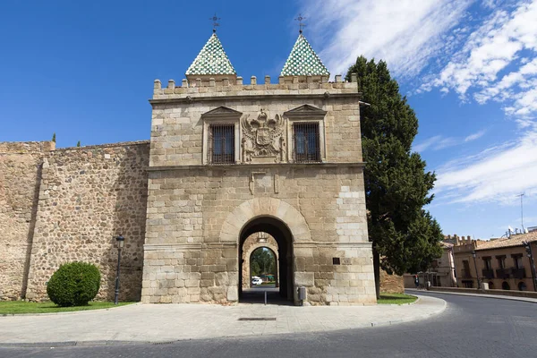 Nueva Puerta Bisagra Toledo España —  Fotos de Stock