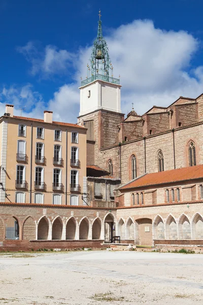 Campanario de la Catedral de Perpiñán — Foto de Stock