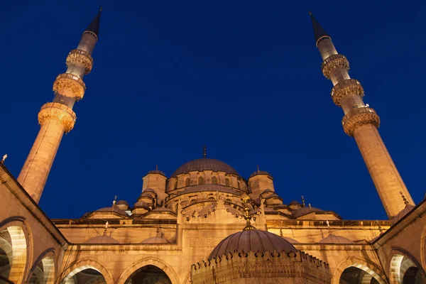 Istanbul neue Moschee bei Nacht — Stockfoto