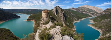 Hermitage La Pertusa ve Canelles