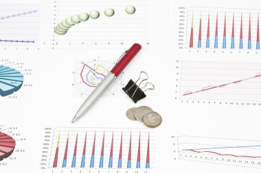 İş natürmort bir kalem, diyagram, paralar, ATAÇ