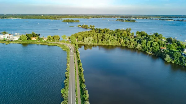 Flygdrönare Syn Motorväg Väg Och Cykelväg Polder Dammen Bilar Trafik — Stockfoto