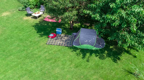 Camping Vue Aérienne Haut Tente Matériel Camping Sous Arbre Vacances — Photo